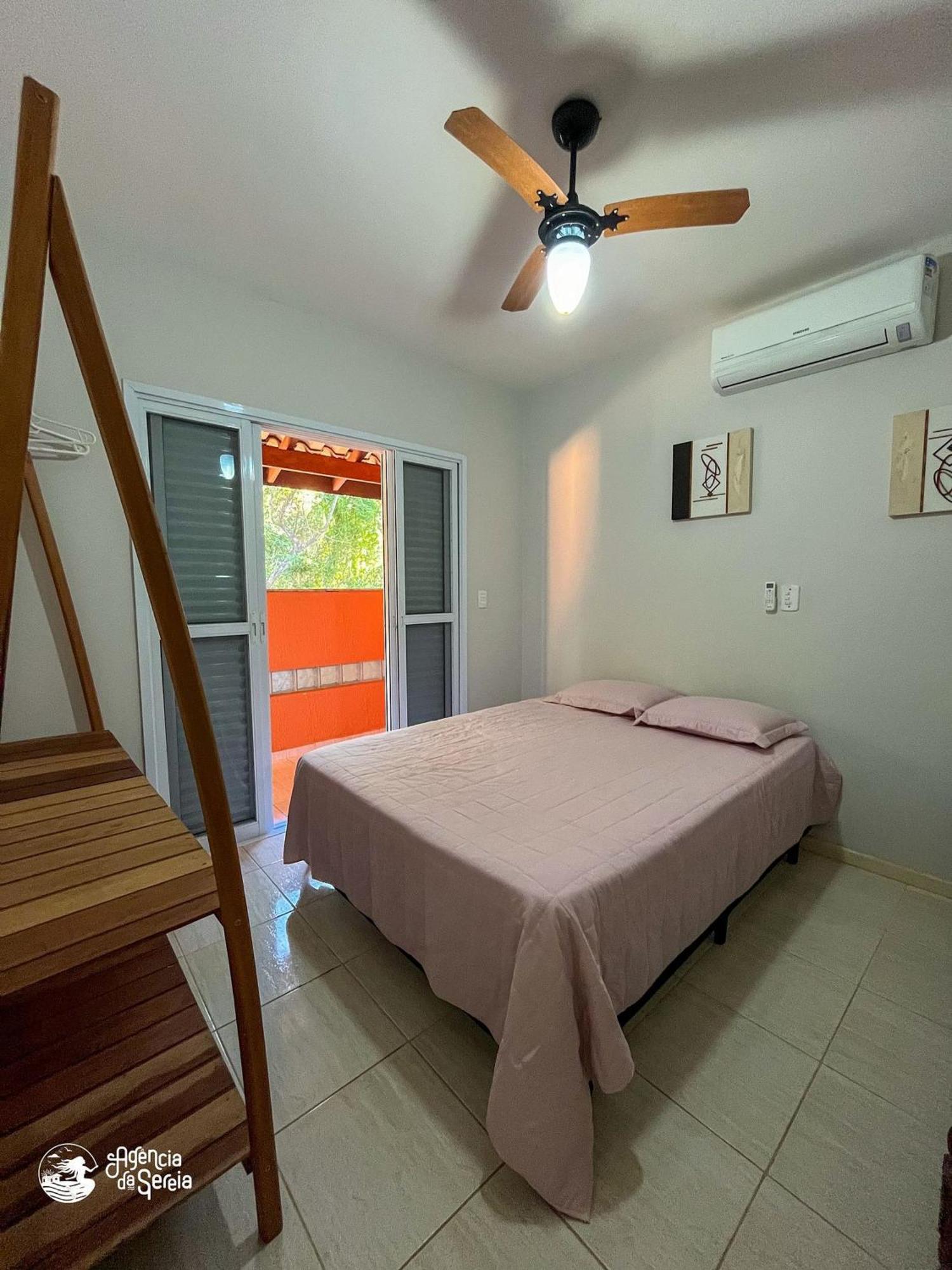 Casa Em Na Parte Sul De *