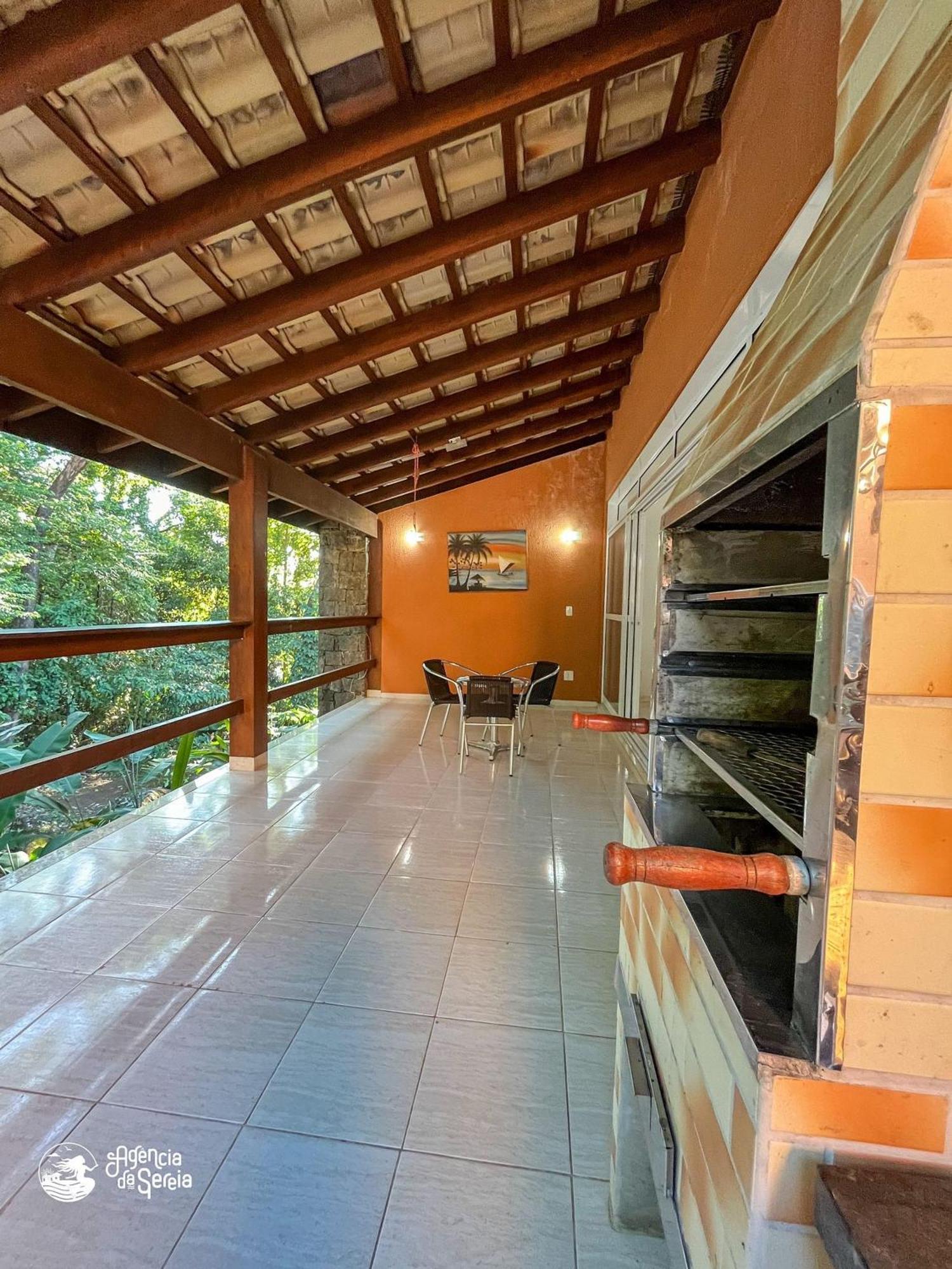 Casa Em Na Parte Sul De *